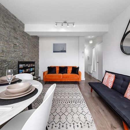 Central London Two Bedroom Serviced Apartment - Nine Elms Luxury Stay - Vauxhall & Westminster Buitenkant foto