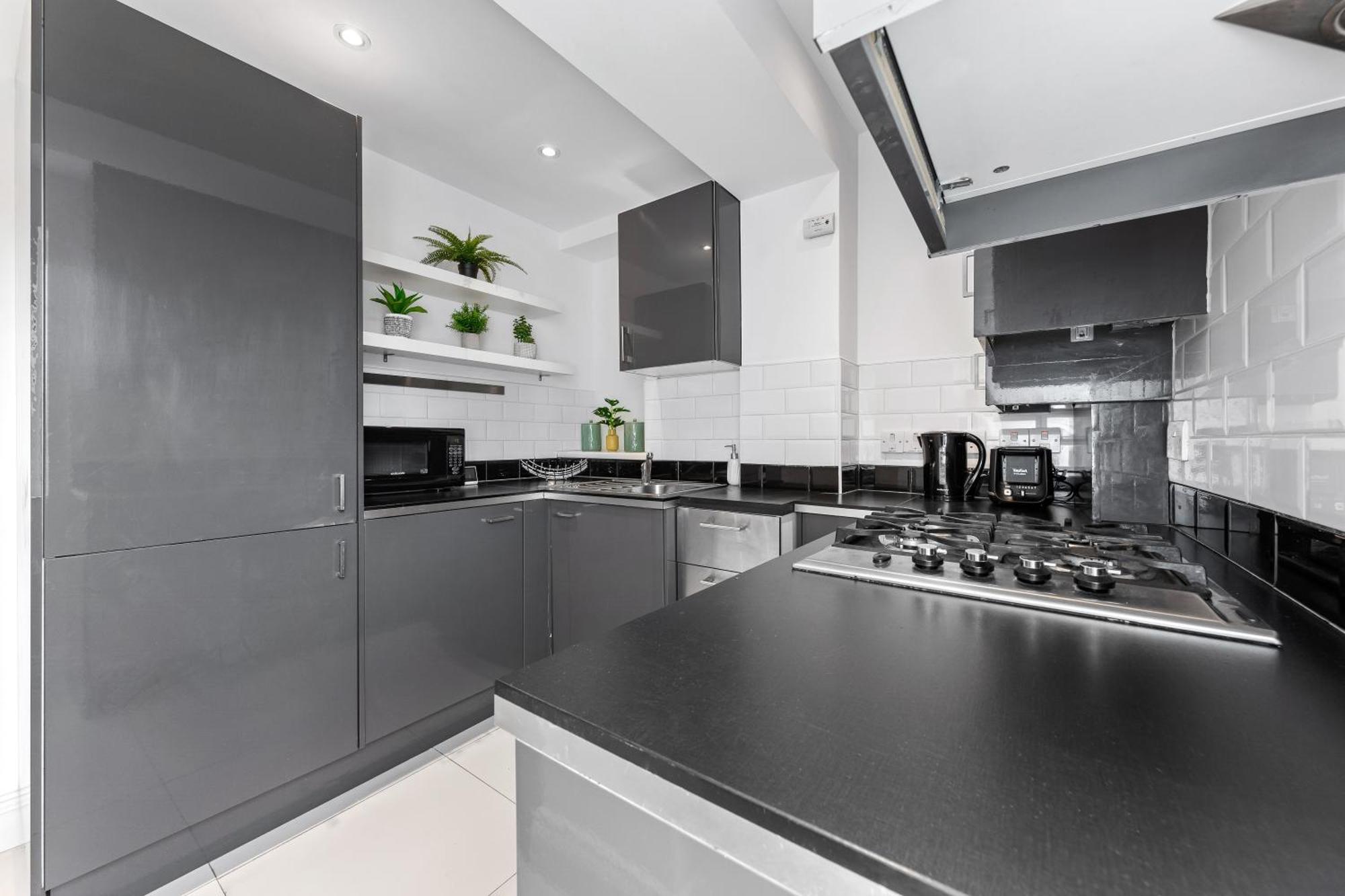 Central London Two Bedroom Serviced Apartment - Nine Elms Luxury Stay - Vauxhall & Westminster Buitenkant foto