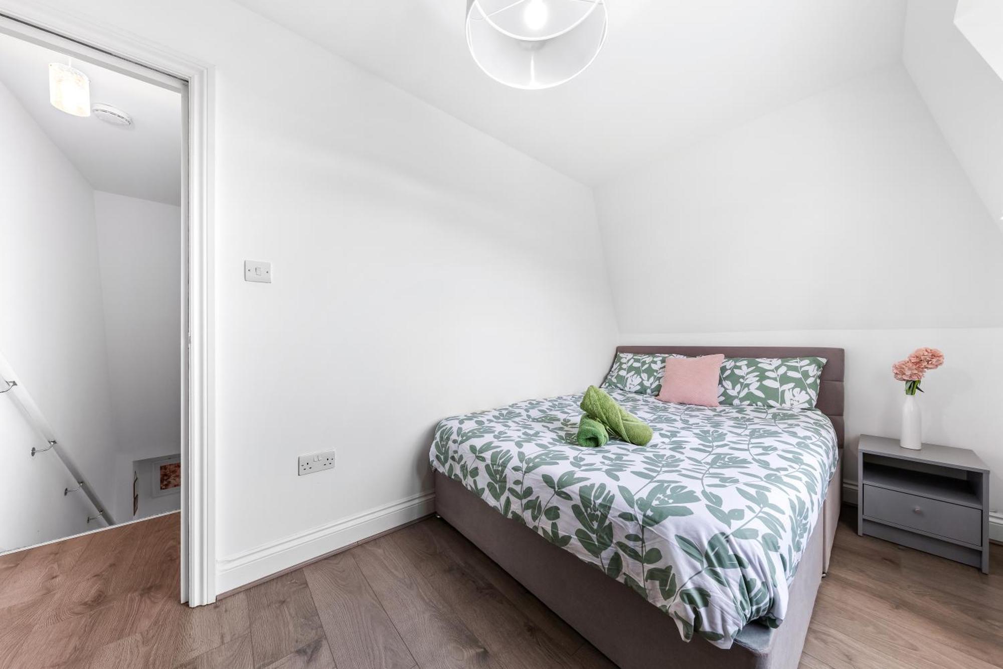 Central London Two Bedroom Serviced Apartment - Nine Elms Luxury Stay - Vauxhall & Westminster Buitenkant foto
