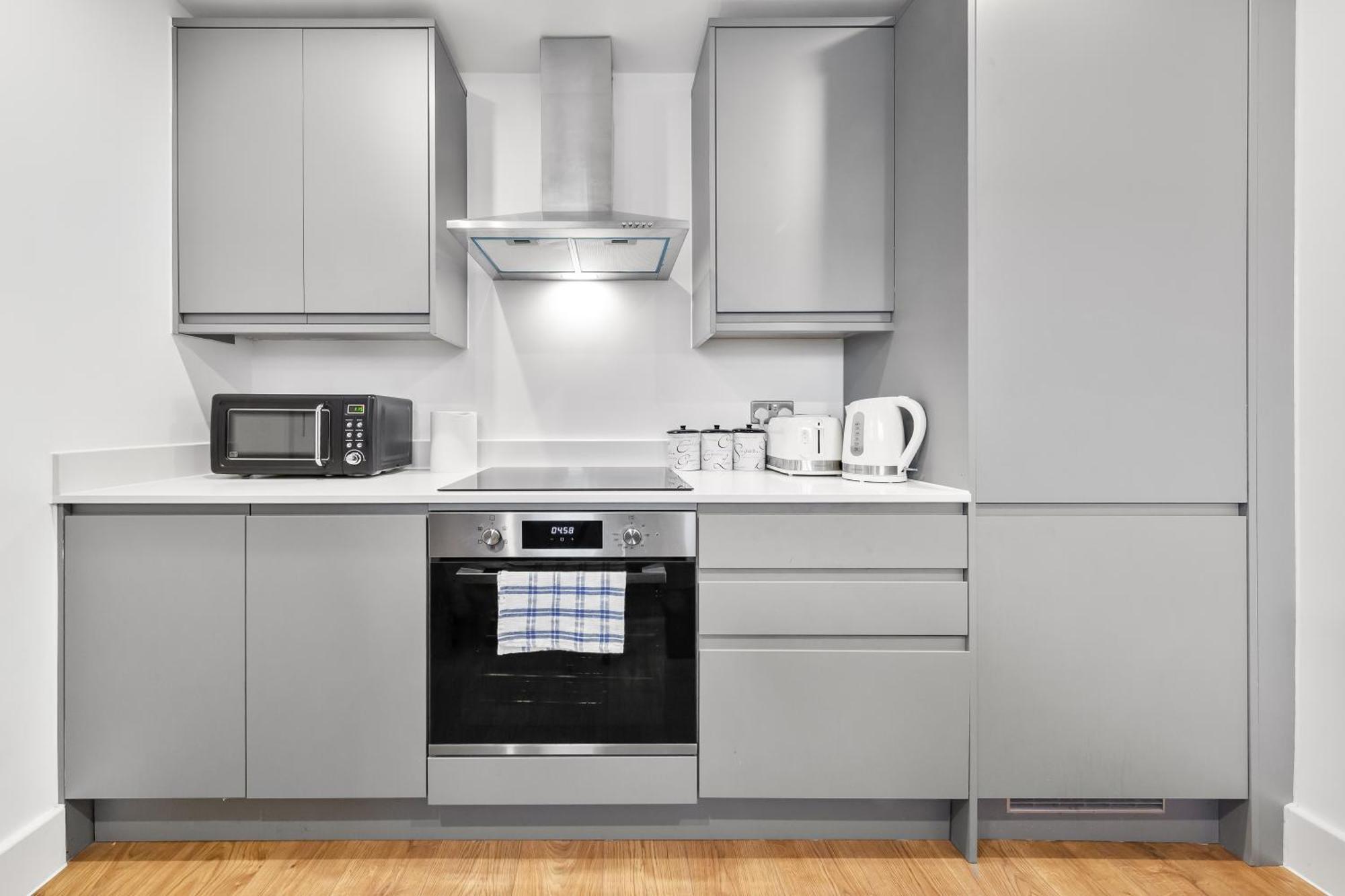 Central London Two Bedroom Serviced Apartment - Nine Elms Luxury Stay - Vauxhall & Westminster Buitenkant foto