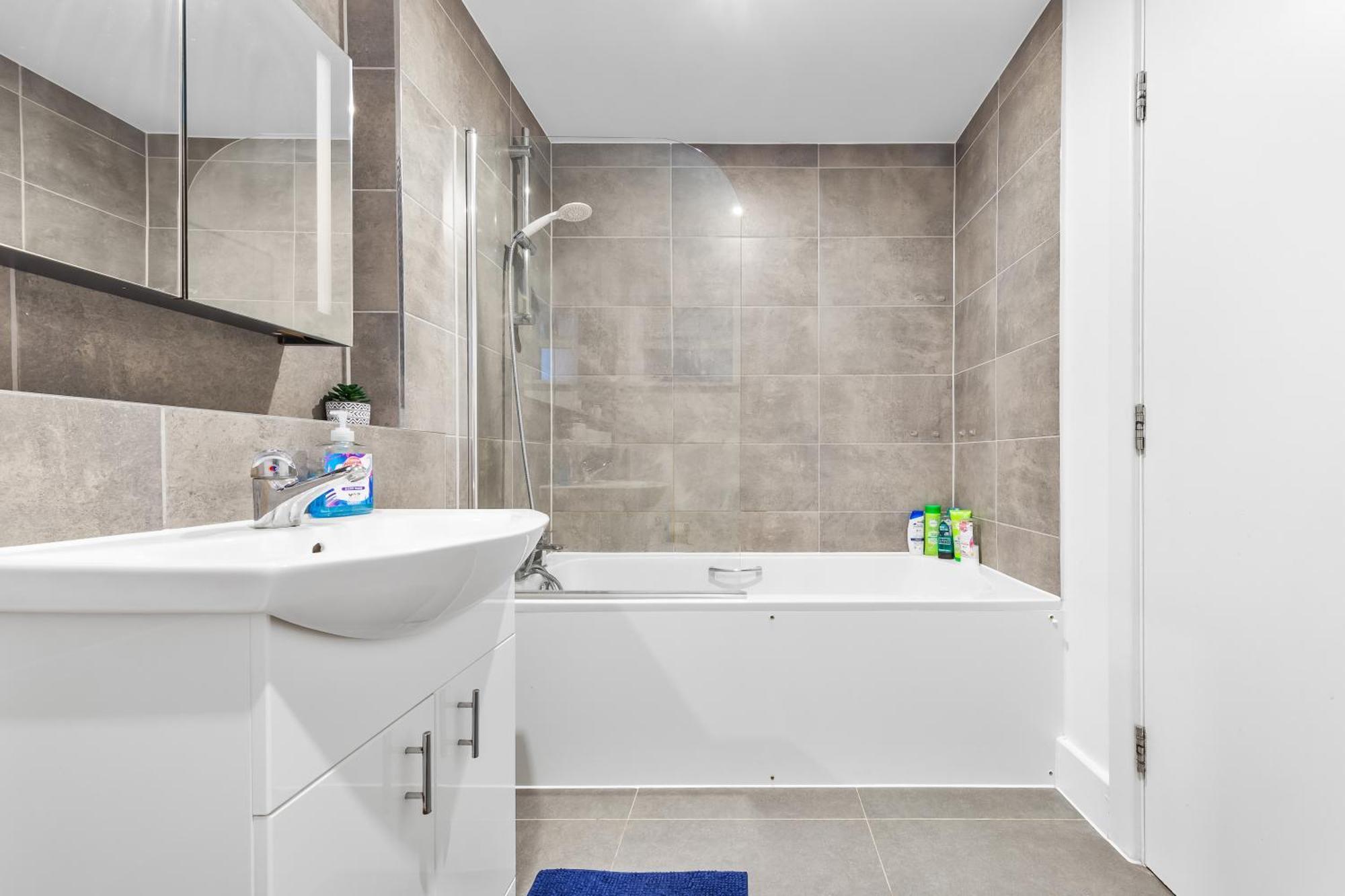 Central London Two Bedroom Serviced Apartment - Nine Elms Luxury Stay - Vauxhall & Westminster Buitenkant foto